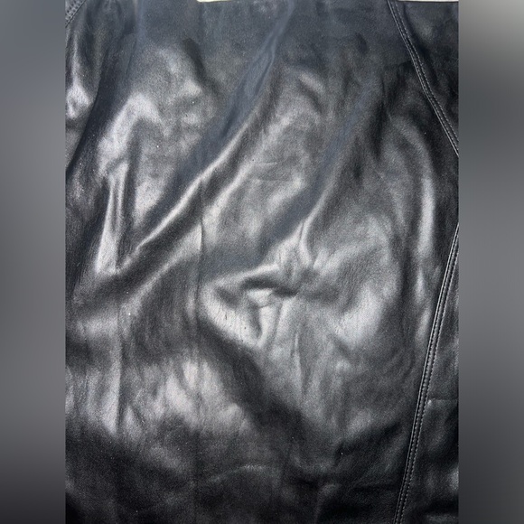 Meghan Markle Reitman’s Vegan Leather Skirt Sz 14 - Picture 4 of 6